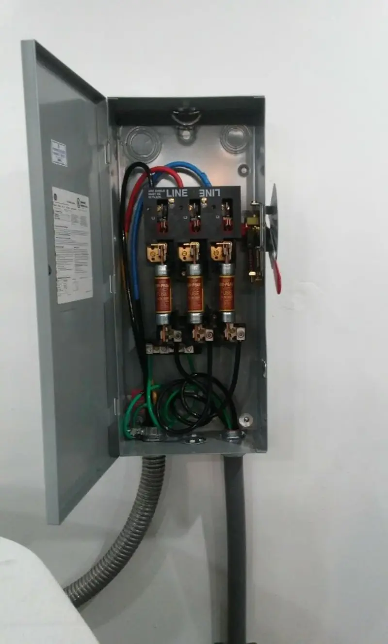 Three-phase disconnect switch installed for Electrical Wiring & Rewiring in Lake Worth Beach